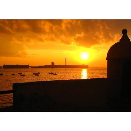 Apartamento Nebro Estrella Cádiz Buitenkant foto